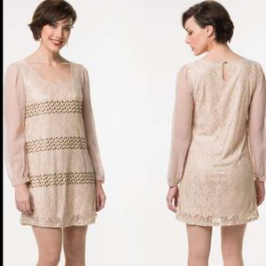 👗Ivory Lace and Stud Detail Dress